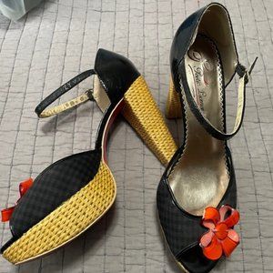 Poetic Licence Quirky platform pump